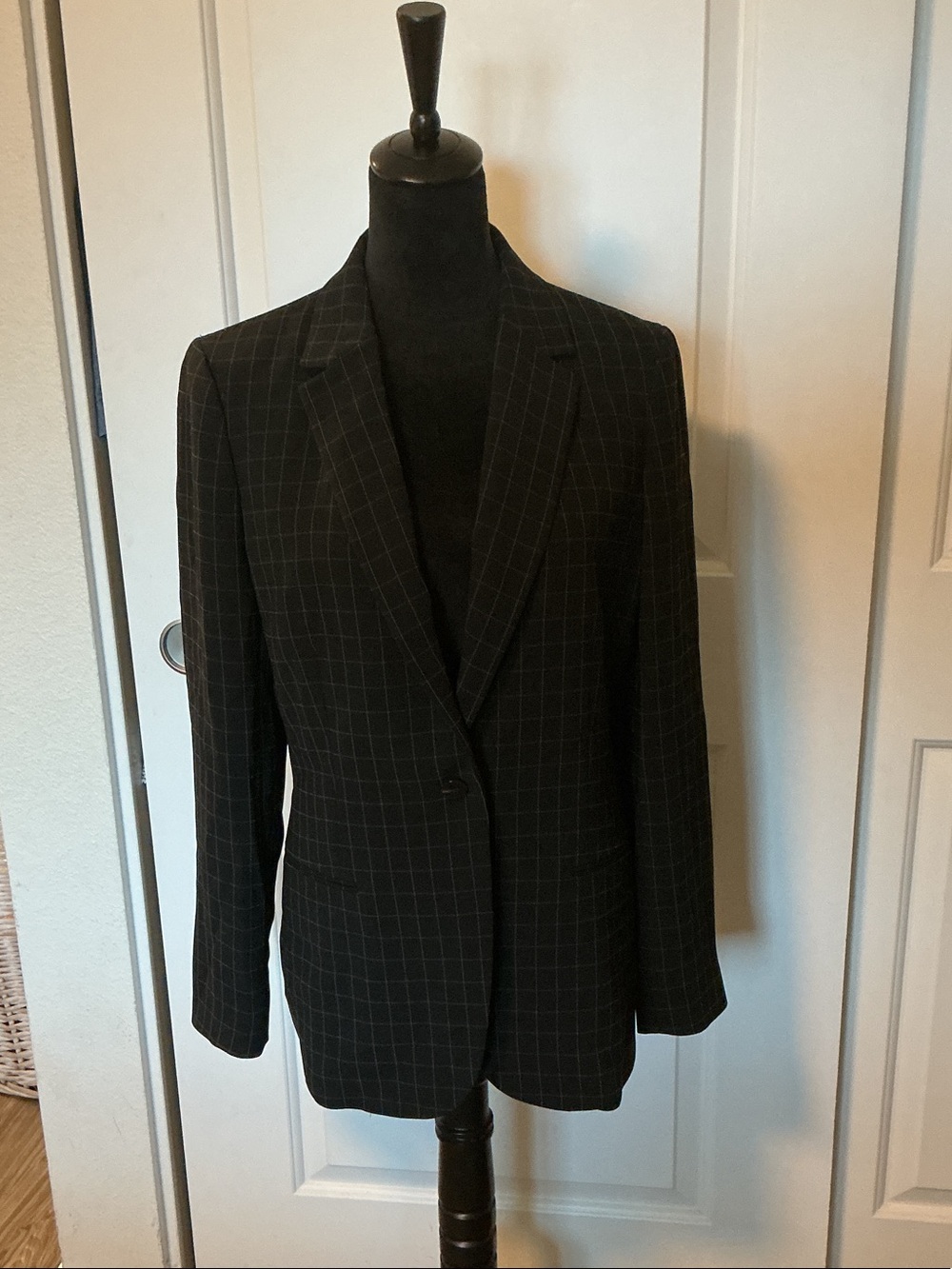 Theory Staple Checkered Blazer/ Pants 10 black pant suit